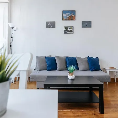 Apartamento - Sao Lazaro Central *